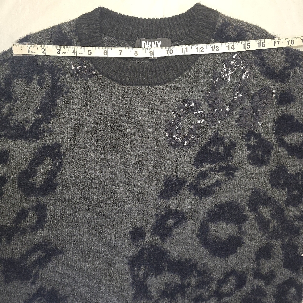 DKNY Sequin Sweater Gray Black Leopard Print Fuzzy Knit Long Sleeve Relaxed L - Picture 10 of 14